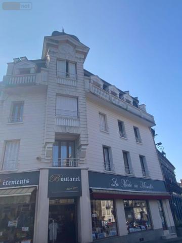 Immeuble à vendre à Mauriac dans le Cantal (15200), ref : 15060/1210