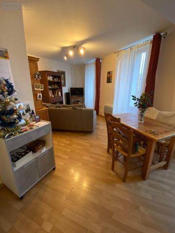 Immeuble à vendre à Mauriac dans le Cantal (15200), ref : 15060/1210