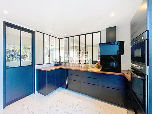 Maison 7 pièces – 240 m² environ à Saint-Grégoire (ref : 40580)