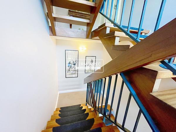 Maison 7 pièces – 240 m² environ à Saint-Grégoire (ref : 40580)