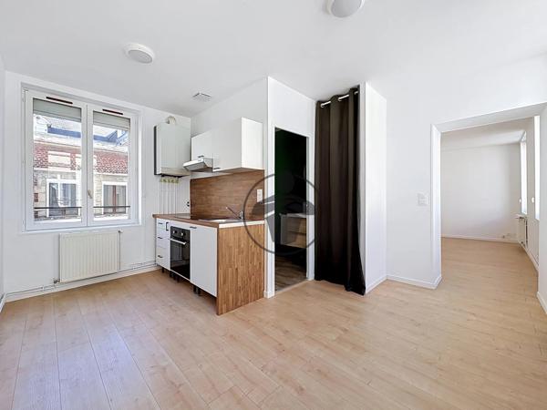 Location                                                      Appartement
                        
                     1 pièces                      43 m2                     à Saint-Quentin