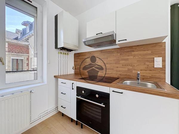 Location                                                      Appartement
                        
                     1 pièces                      43 m2                     à Saint-Quentin