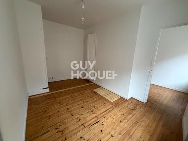 Maison de ville individuelle, à vendre à PÉRONNE (80200).