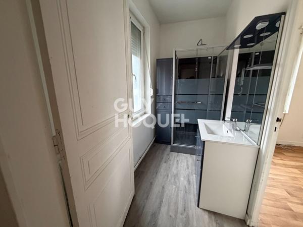 Maison de ville individuelle, à vendre à PÉRONNE (80200).