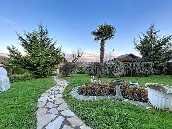 POISY _ Maison individuelle 5 pièces de 119 m², avec terrain arboré de 1000 m²