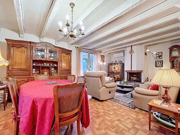 POISY _ Maison individuelle 5 pièces de 119 m², avec terrain arboré de 1000 m²