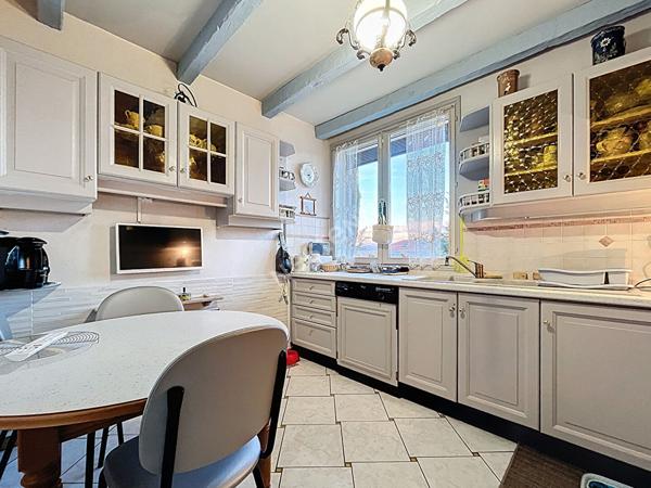 POISY _ Maison individuelle 5 pièces de 119 m², avec terrain arboré de 1000 m²