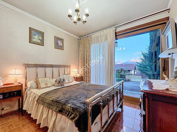 POISY _ Maison individuelle 5 pièces de 119 m², avec terrain arboré de 1000 m²