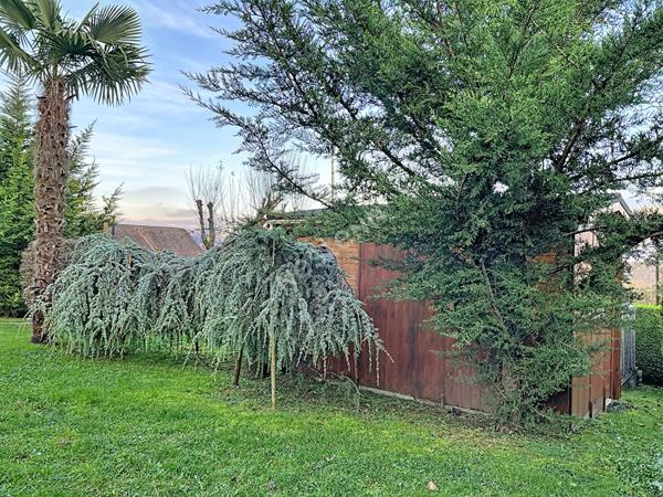 POISY _ Maison individuelle 5 pièces de 119 m², avec terrain arboré de 1000 m²