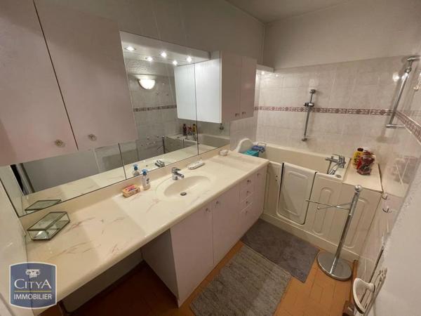Appartement à louer 1 pièce 41.57m² Leucate (11370)