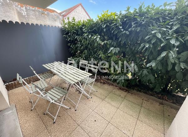 A vendre à MORANGIS, appartement de 4 pièces avec deux terrasses, box double en sous-sol et place de parking extérieure privative