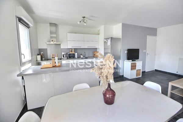 Au pied du tramway T4 et des Commerces - Lumineux 3 pièce(s) 66 m2 - Copropriete de 2014 - Terasse