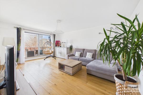 4 PIÈCES MODERNE SANS VIS-À-VIS AVEC BALCON, CAVE ET PARKING.