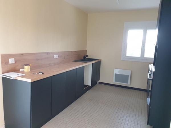 Location maison Poilly-sur-Tholon - 4 pièce(s) - 72 m² - 870 € / mois