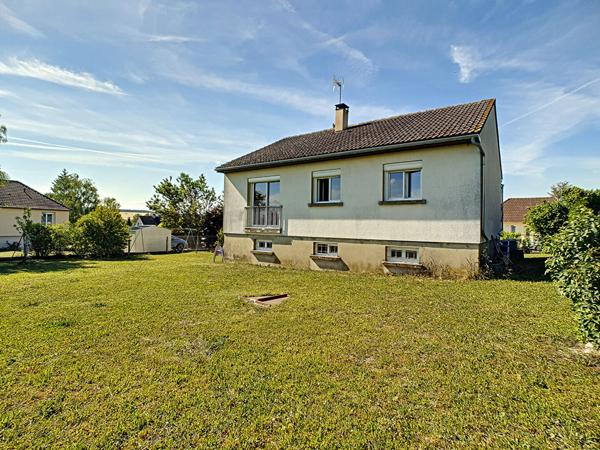 Location maison Poilly-sur-Tholon - 4 pièce(s) - 72 m² - 870 € / mois