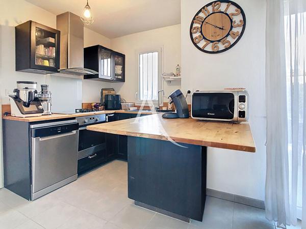 LHERM - Maison mitoyenne de Type 5 en R+1 - 5 pièces 98 m²