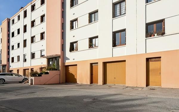 Appartement à vendre    4 pièces • 78,82 m2 Saint-Raphaël