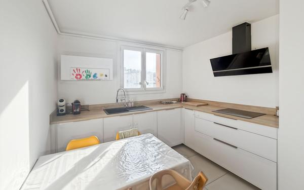 Appartement à vendre    4 pièces • 78,82 m2 Saint-Raphaël