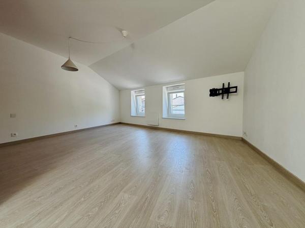 Location Studio 43.61 m² - ÉPinal 88000
