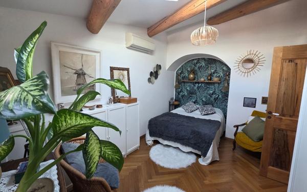 Appartement à vendre    4 pièces • 104 m2 Lambesc