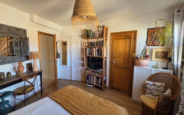 Appartement à vendre    4 pièces • 104 m2 Lambesc