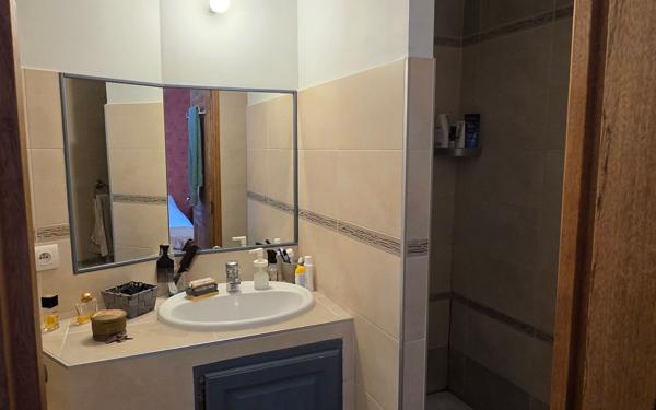 Appartement à vendre    4 pièces • 104 m2 Lambesc