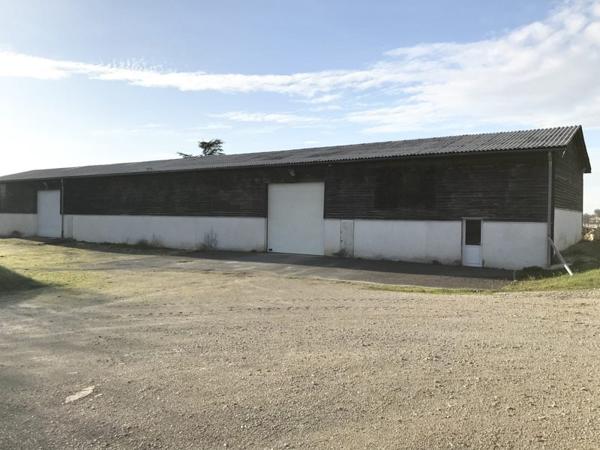 Grange à vendre |  Bassac |  3 pièces
