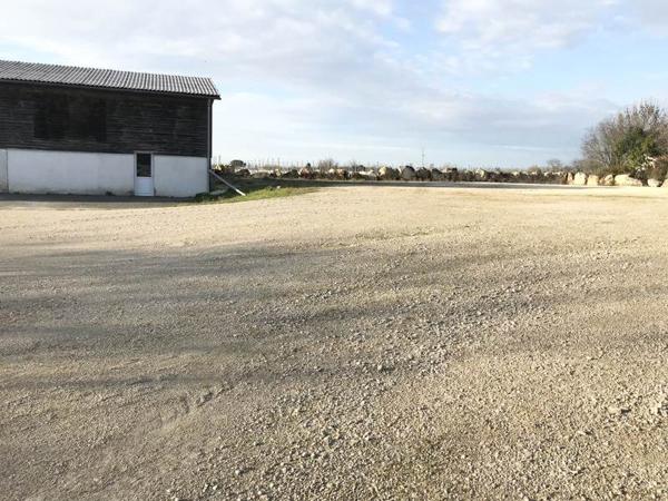 Grange à vendre |  Bassac |  3 pièces