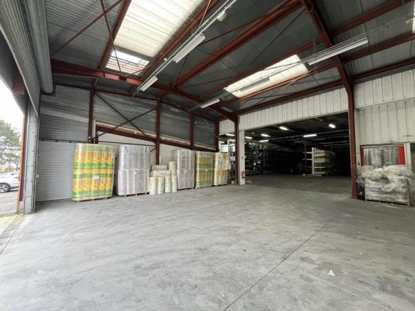 Location / Local Industriel / Bâtiment à Amiens (80000)