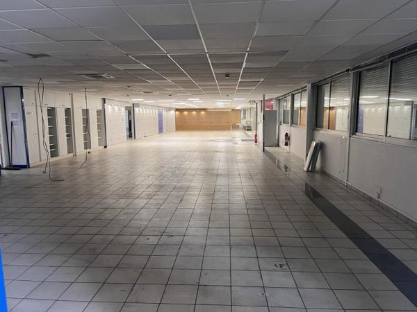 Location / Local Industriel / Bâtiment à Amiens (80000)