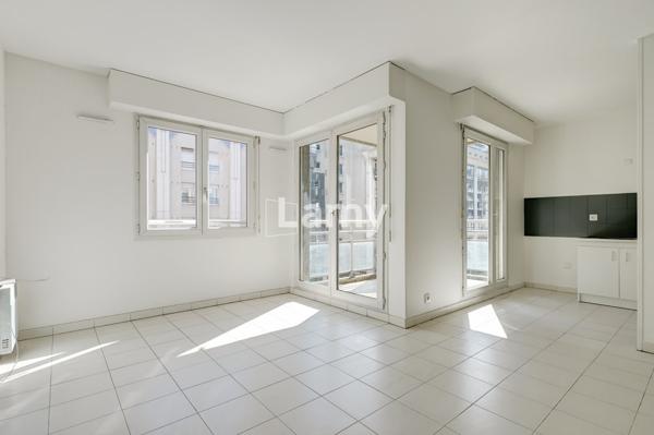 Prado/périer t3 terrassse sud et balcon