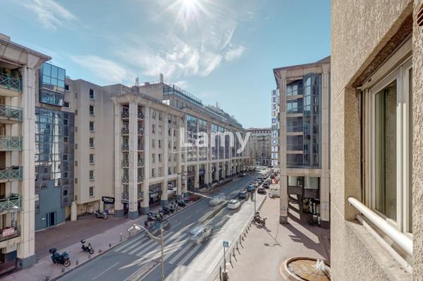 Prado/périer t3 terrassse sud et balcon