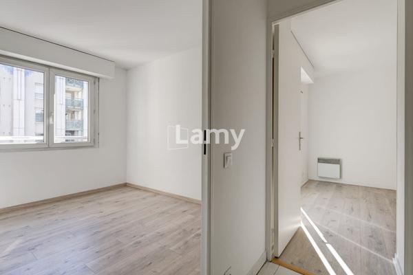 Prado/périer t3 terrassse sud et balcon