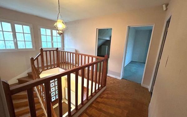 Maison à vendre    6 pièces • 167 m2 Vauréal