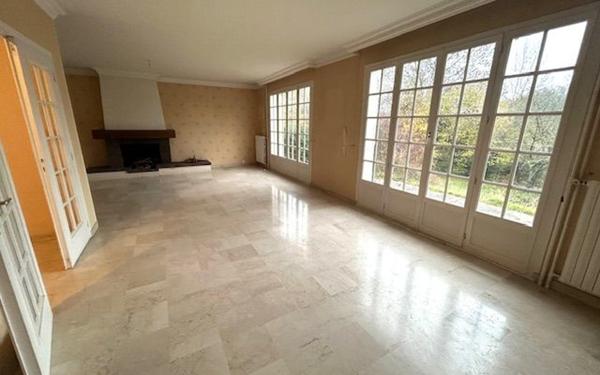 Maison à vendre    6 pièces • 167 m2 Vauréal