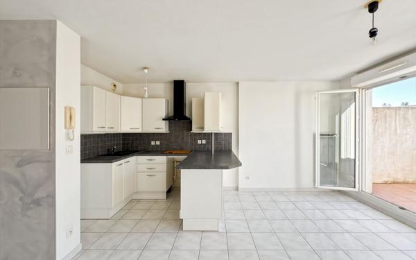 Appartement à vendre    3 pièces • 48,27 m2 Martigues