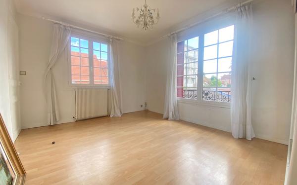 Maison à vendre    4 pièces • 70,54 m2 Saint-Maur-des-Fossés