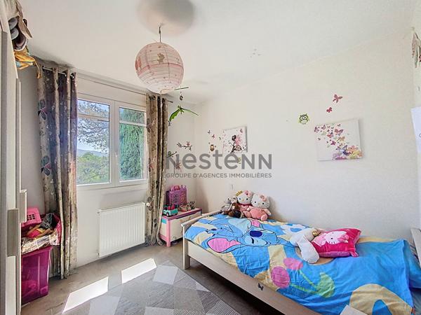 Maison de 150M2 (+ garage de 90 m2 aménageable) sur un terrain de 3 400m2 - Secteur de la Treille