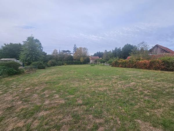 NOUVEAUTÉ TERRAIN CONSTRUCTIBLE À SAINT-QUENTIN-LES-BEAUREPAIRE