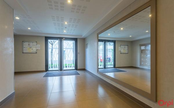 Appartement à vendre    2 pièces • 40,04 m2 Sainte-Geneviève-des-Bois