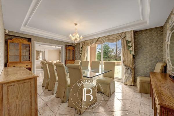 Prévessin-Moëns, Appartement 5 Chambres -  349 m² à vendre