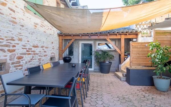 Maison à vendre    6 pièces •  Hurigny