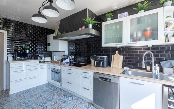 Maison à vendre    6 pièces •  Hurigny