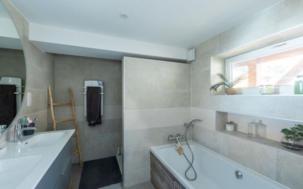 Maison à vendre    6 pièces •  Hurigny