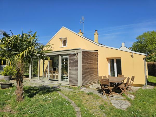 Maison 4 chambres, un grand garage sur une belle parcelle