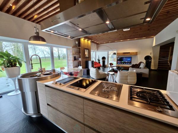 BIEN D'EXCEPTION AU CALME A LA CAMPAGNE A 6 KMS  DU CENTRE VILLE  D 'ARRAS