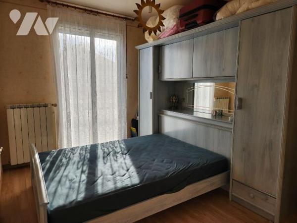 À vendre à Jessains, idéalement située à 8 km du lac de Dienville, 20 minutes de la Forêt d'Ori...