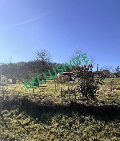 Terrain à VY LES LURE (70200)