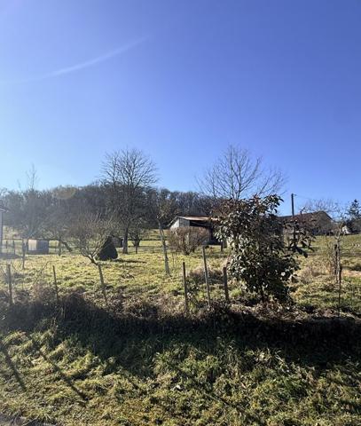 Terrain à VY LES LURE (70200)