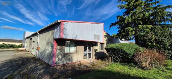 Entrepôt et bureaux à vendre à Cherré-Au dans la Sarthe (72400), ref : 474